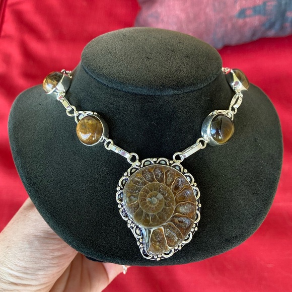 925 sterling silver overlay genuine fossil shell ammonite & tiger eye necklace - Picture 2 of 16